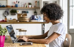 BEST TIPS TO CHOOSE ONLINE JOB