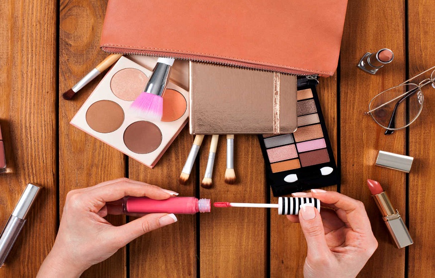 Makeup Essentials for Beautiful Women